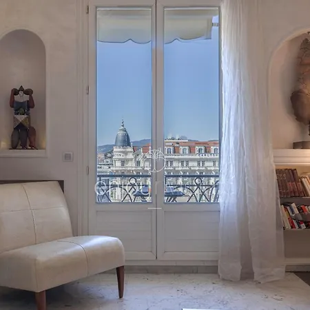 Palais Miramar: Modern Art Suite with Sea View Cannes Exterior photo